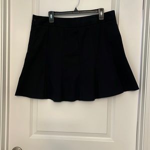 Banana Republic black pleated skirt size 14